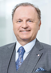 Franz Fuchs, Member of the Managing Board (photo, © Ian Ehm)