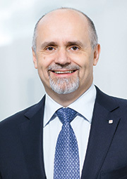 Peter Hagen, General Manager, Chairman of the Managing Board (photo, © Ian Ehm)