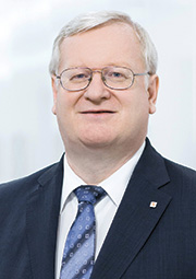 Martin Simhand, CFO, Member of the Managing Board (photo, © Ian Ehm)